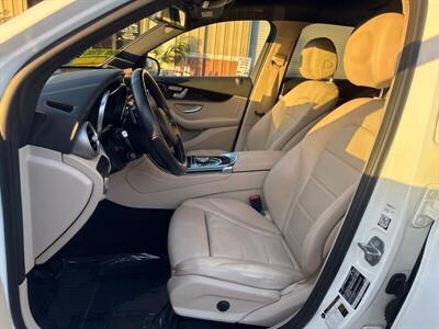 2017 Mercedes-Benz GLC GLC 300 4MATIC   - Photo 4 - Pittsburg, CA 94565-2812
