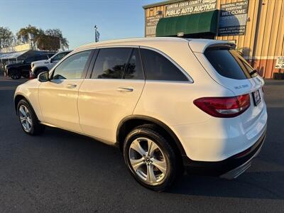 2017 Mercedes-Benz GLC GLC 300 4MATIC   - Photo 14 - Pittsburg, CA 94565-2812