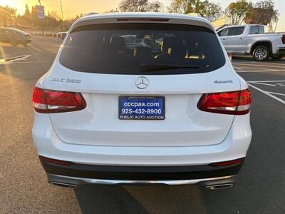 2017 Mercedes-Benz GLC GLC 300 4MATIC   - Photo 15 - Pittsburg, CA 94565-2812