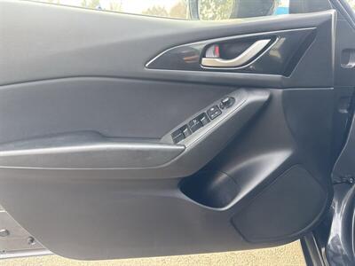 2016 Mazda Mazda3 i Sport - Photo 9 - Pittsburg, CA 94565-2812