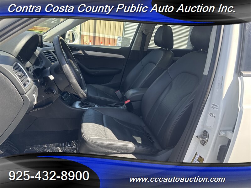 2017 Audi Q3 2.0T Premium  
