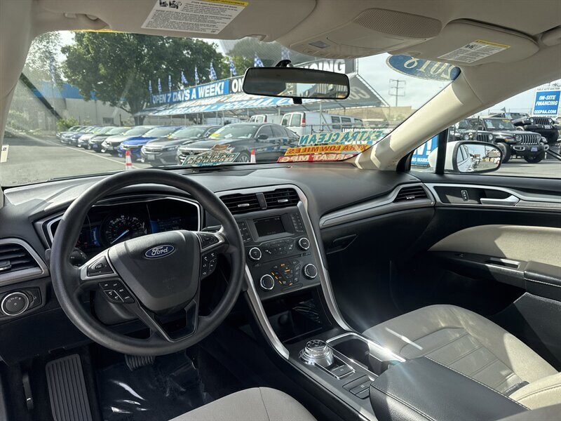 2018 Ford Fusion Hybrid S  