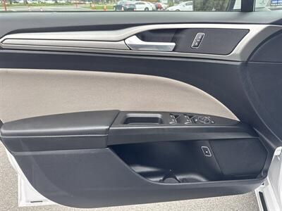 2018 Ford Fusion Hybrid S   - Photo 11 - Pittsburg, CA 94565-2812