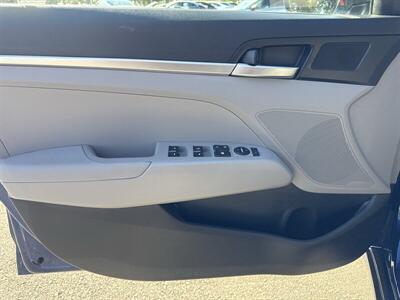 2020 Hyundai ELANTRA SE - Photo 11 - Pittsburg, CA 94565