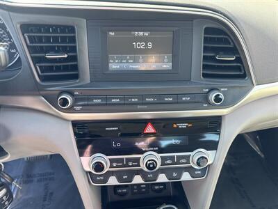 2020 Hyundai ELANTRA SE - Photo 8 - Pittsburg, CA 94565