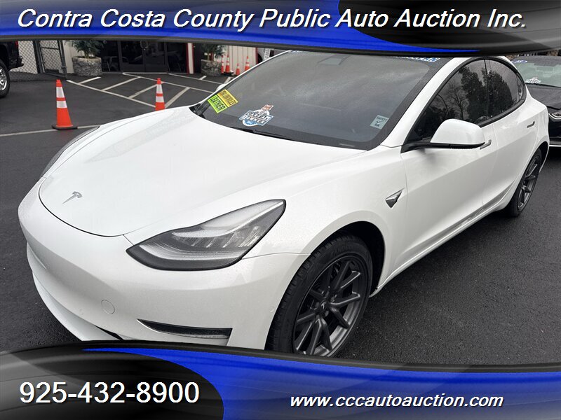 2018 Tesla Model 3 Long Range's photo