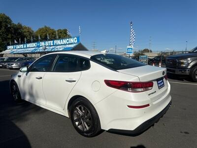 2020 Kia Optima LX   - Photo 16 - Pittsburg, CA 94565-2812