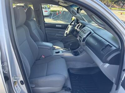 2011 Toyota Tacoma PreRunner V6   - Photo 25 - Pittsburg, CA 94565-2812