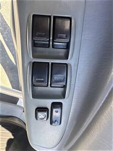 2011 Toyota Tacoma PreRunner V6   - Photo 11 - Pittsburg, CA 94565-2812