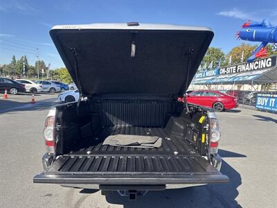 2011 Toyota Tacoma PreRunner V6   - Photo 19 - Pittsburg, CA 94565-2812