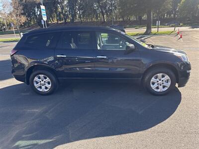 2017 Chevrolet Traverse LS - Photo 22 - Pittsburg, CA 94565-2812