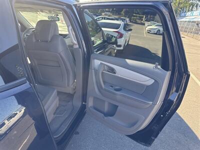2017 Chevrolet Traverse LS - Photo 23 - Pittsburg, CA 94565-2812