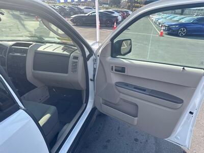 2012 Ford Escape XLS   - Photo 24 - Pittsburg, CA 94565-2812