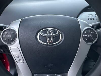 2015 Toyota Prius Two   - Photo 5 - Pittsburg, CA 94565-2812