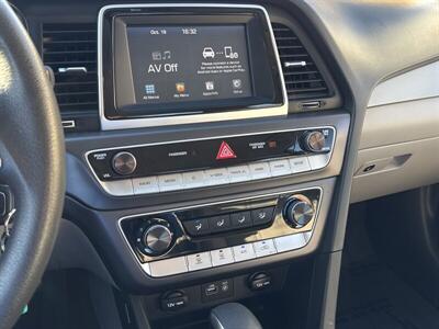 2018 Hyundai SONATA Eco   - Photo 10 - Pittsburg, CA 94565-2812