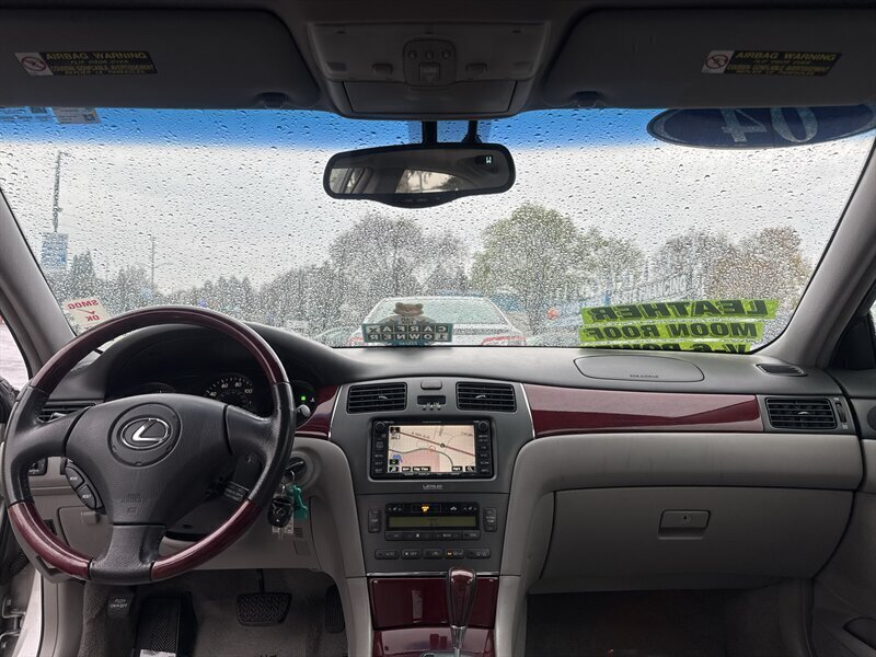 2004 Lexus ES  