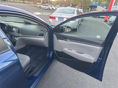 2018 Hyundai ELANTRA SEL   - Photo 24 - Pittsburg, CA 94565