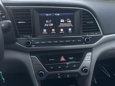 2018 Hyundai ELANTRA SEL   - Photo 10 - Pittsburg, CA 94565