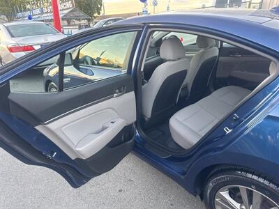 2018 Hyundai ELANTRA SEL   - Photo 16 - Pittsburg, CA 94565