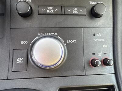 2011 Lexus CT 200h Premium   - Photo 14 - Pittsburg, CA 94565