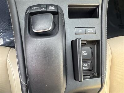 2011 Lexus CT 200h Premium   - Photo 13 - Pittsburg, CA 94565-2812