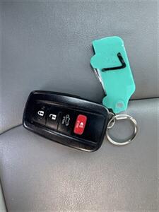 2020 Toyota RAV4 XLE Premium - Photo 35 - Pittsburg, CA 94565