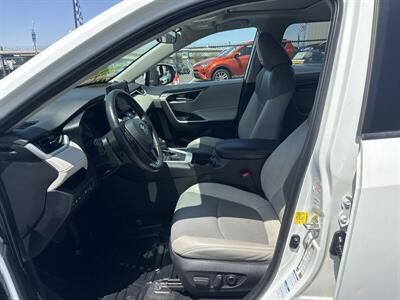 2020 Toyota RAV4 XLE Premium - Photo 7 - Pittsburg, CA 94565