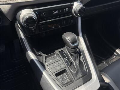 2020 Toyota RAV4 XLE Premium - Photo 9 - Pittsburg, CA 94565