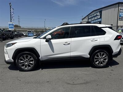 2020 Toyota RAV4 XLE Premium - Photo 4 - Pittsburg, CA 94565