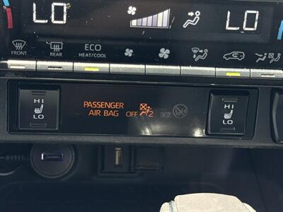 2020 Toyota RAV4 XLE Premium - Photo 12 - Pittsburg, CA 94565