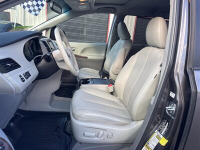 2013 Toyota Sienna XLE 8-Passenger   - Photo 3 - Pittsburg, CA 94565