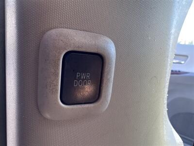 2013 Toyota Sienna XLE 8-Passenger   - Photo 19 - Pittsburg, CA 94565