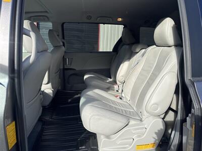 2013 Toyota Sienna XLE 8-Passenger   - Photo 18 - Pittsburg, CA 94565