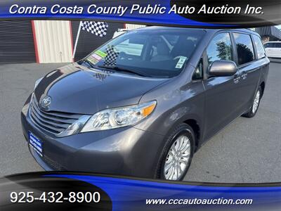 2013 Toyota Sienna XLE 8-Passenger   - Photo 1 - Pittsburg, CA 94565