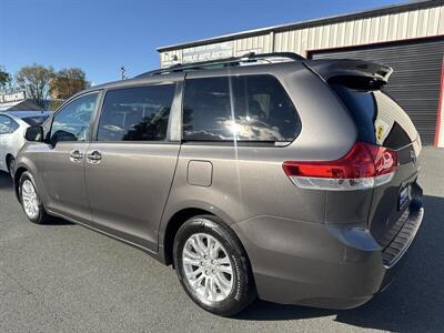 2013 Toyota Sienna XLE 8-Passenger   - Photo 20 - Pittsburg, CA 94565