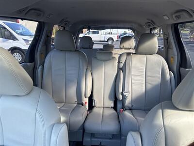 2013 Toyota Sienna XLE 8-Passenger   - Photo 17 - Pittsburg, CA 94565
