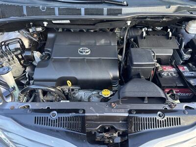 2013 Toyota Sienna XLE 8-Passenger   - Photo 31 - Pittsburg, CA 94565