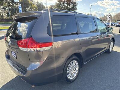 2013 Toyota Sienna XLE 8-Passenger   - Photo 26 - Pittsburg, CA 94565