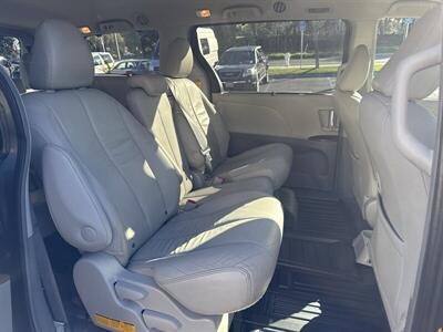 2013 Toyota Sienna XLE 8-Passenger   - Photo 28 - Pittsburg, CA 94565