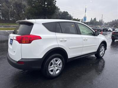 2015 Toyota RAV4 LE   - Photo 23 - Pittsburg, CA 94565-2812