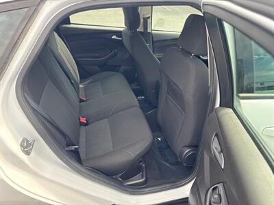 2017 Ford Focus SE   - Photo 22 - Pittsburg, CA 94565-2812