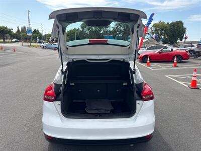 2017 Ford Focus SE   - Photo 18 - Pittsburg, CA 94565-2812