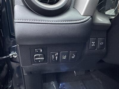 2017 Toyota RAV4 Platinum - Photo 12 - Pittsburg, CA 94565-2812