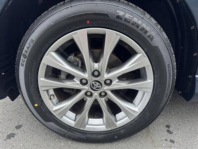 2017 Toyota RAV4 Platinum - Photo 17 - Pittsburg, CA 94565-2812