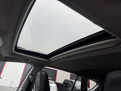 2017 Toyota RAV4 Platinum - Photo 13 - Pittsburg, CA 94565-2812