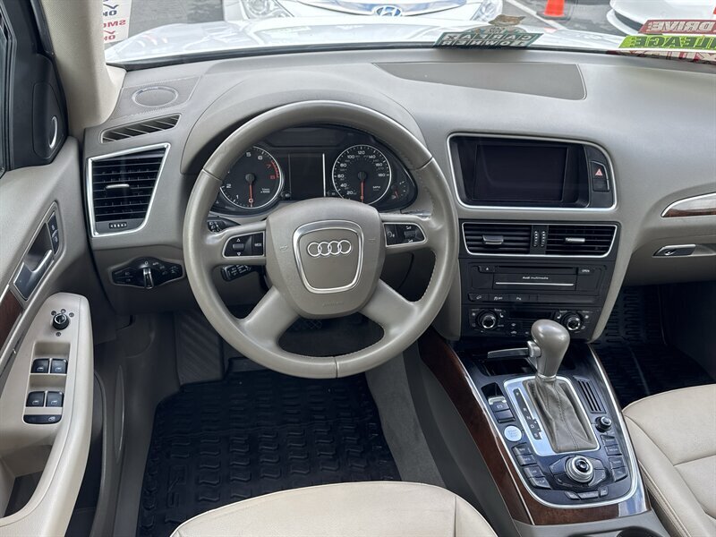 2012 Audi Q5 2.0T quattro Premium  