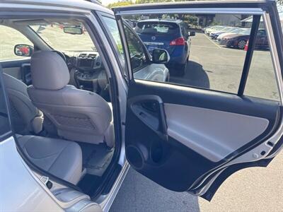 2011 Toyota RAV4 Limited   - Photo 24 - Pittsburg, CA 94565-2812