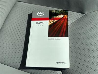 2011 Toyota RAV4 Limited   - Photo 26 - Pittsburg, CA 94565-2812
