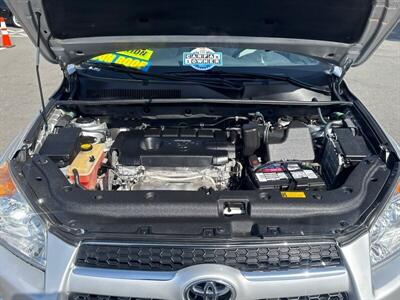 2011 Toyota RAV4 Limited   - Photo 31 - Pittsburg, CA 94565-2812
