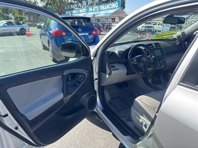 2011 Toyota RAV4 Limited   - Photo 6 - Pittsburg, CA 94565-2812